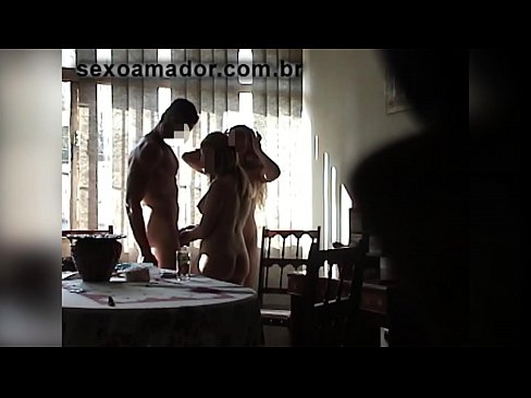 ❤️ Сексуалните пријатели покануваат џин и тројка со него Домашно порно на mk.qizpornolar.ru ﹏