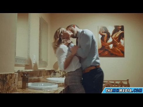 ❤️ Кога бујна русокоса ќе ве заведе во јавен тоалет Домашно порно на mk.qizpornolar.ru ﹏